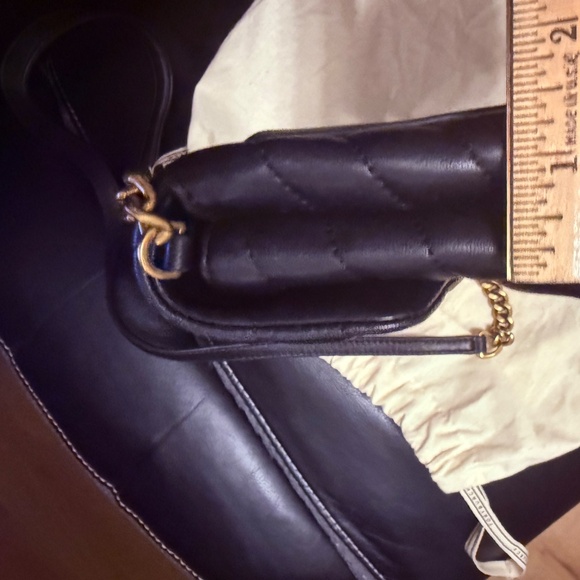 Tory Burch cross body - Picture 2 of 5